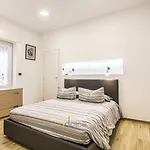 Jn House